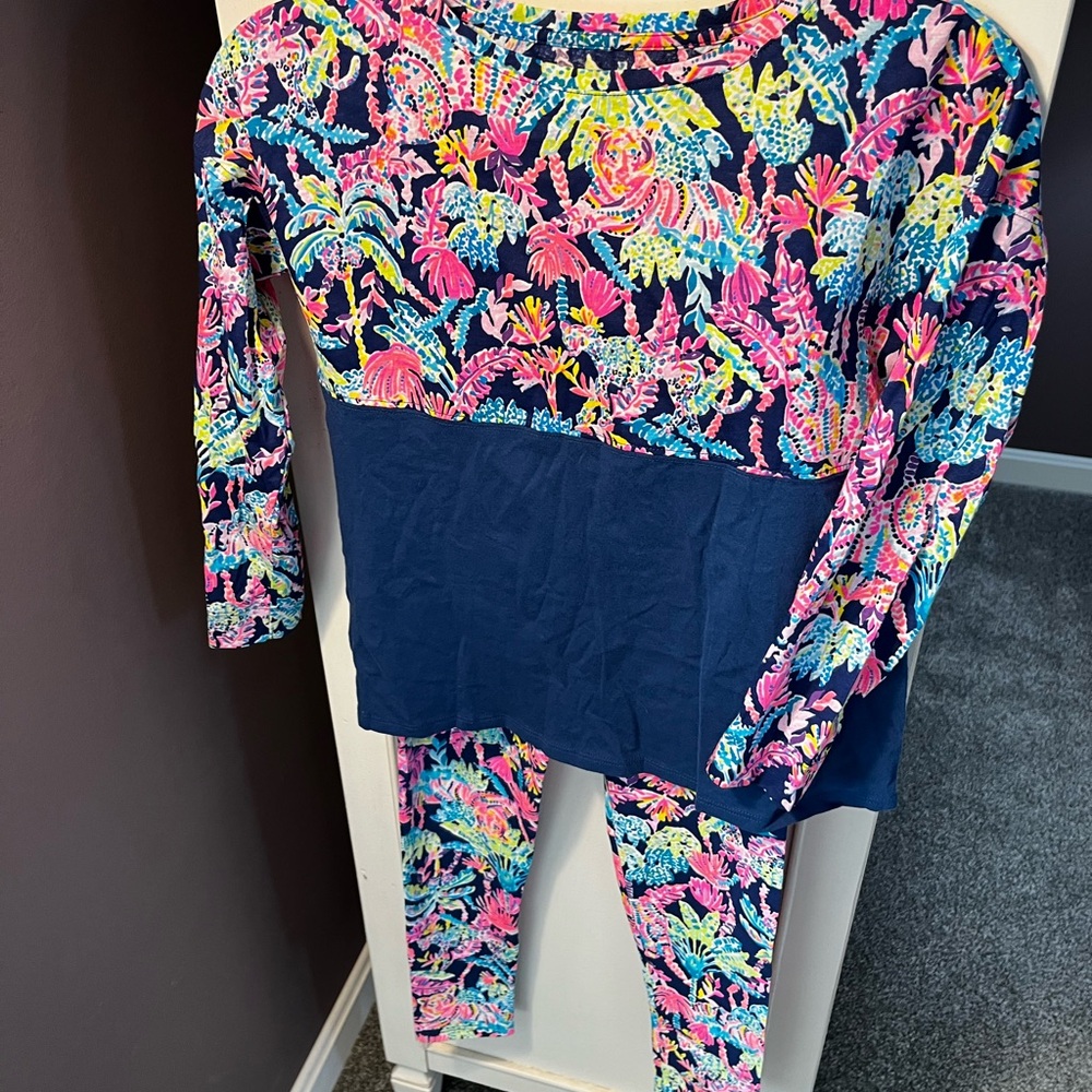 Lily Pulitzer Girls Top and Leggings Set